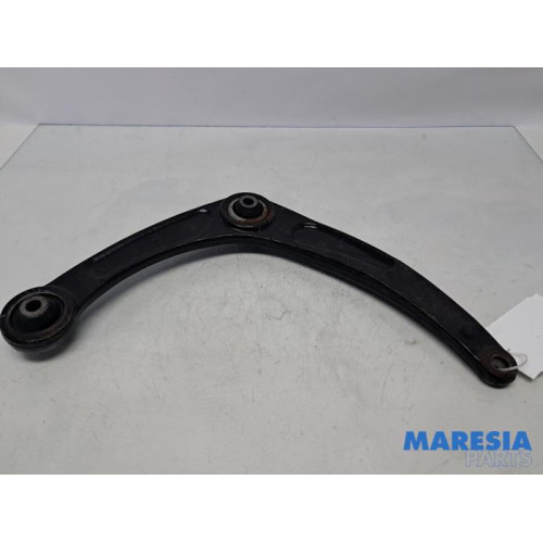 Peugeot - Partner - Bras de suspension bas avant gauche