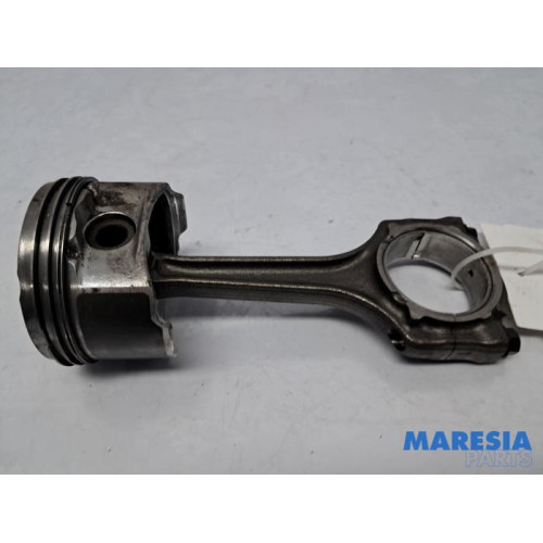 Fiat - Punto - Drijfstang