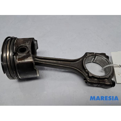 Fiat - Punto - Drijfstang