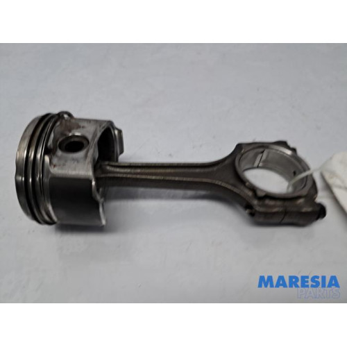 Fiat - Punto - Drijfstang