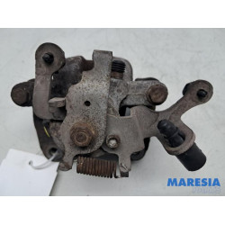 Peugeot - Partner - Bremszange links hinten