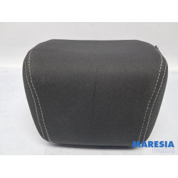 Renault - Megane - Headrest