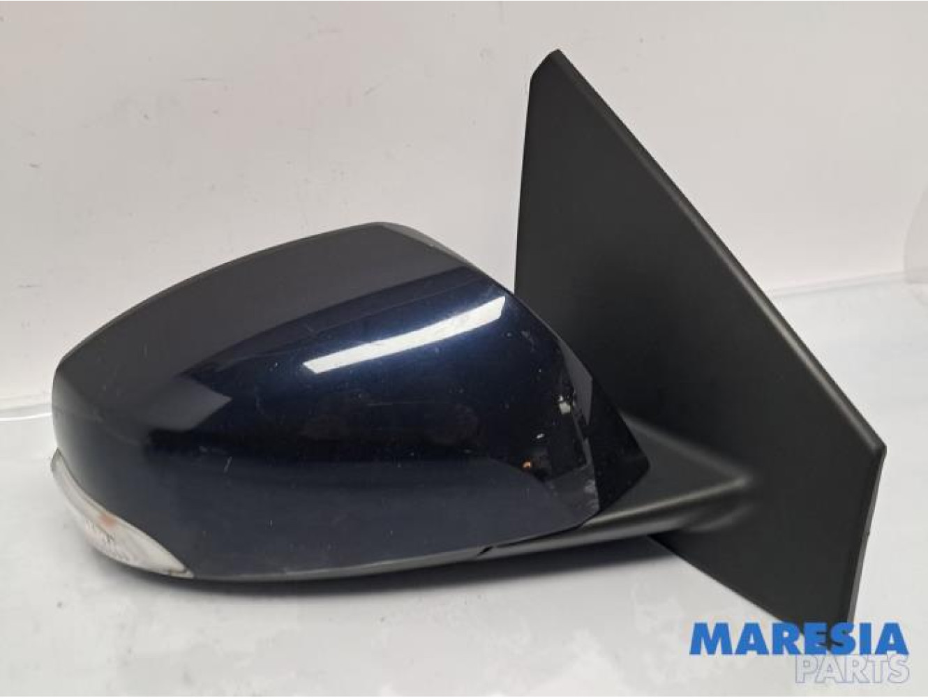 Renault - Megane - Wing mirror, right