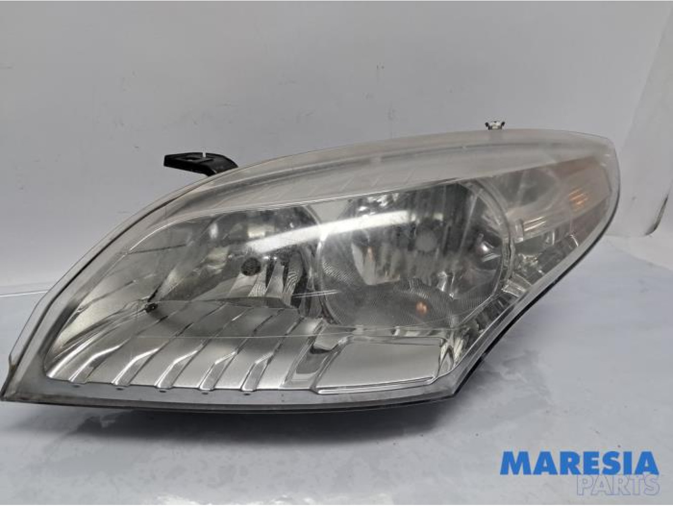 Renault - Megane - Headlight, left