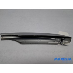 Renault - Megane - Roof rail sealing cover