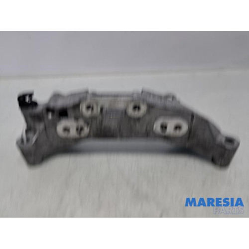 Peugeot - 2008 - Motorsteun