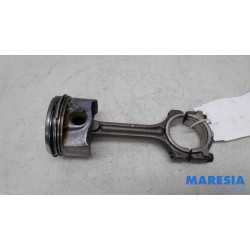 Renault - Clio - Connecting rod
