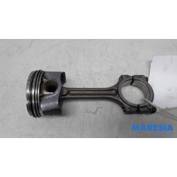 Renault - Clio - Connecting rod