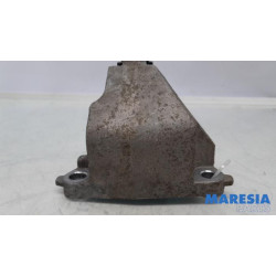 Renault - Clio - Support (miscellaneous)