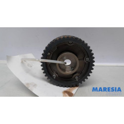 Renault - Clio - Camshaft sprocket