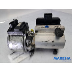 Citroen - C6 - LHM Pomp (vering)