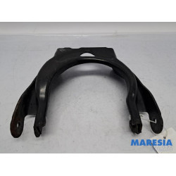 Citroen - C6 - Querlenker oben rechts vorne