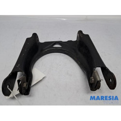 Citroen - C6 - Querlenker oben rechts vorne