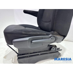 Renault - Trafic - Stoel links