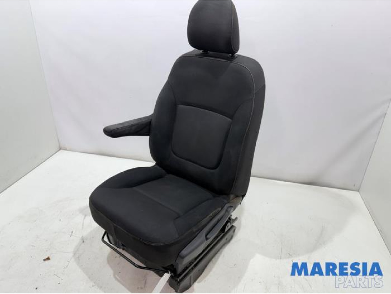 Renault - Trafic - Stoel links