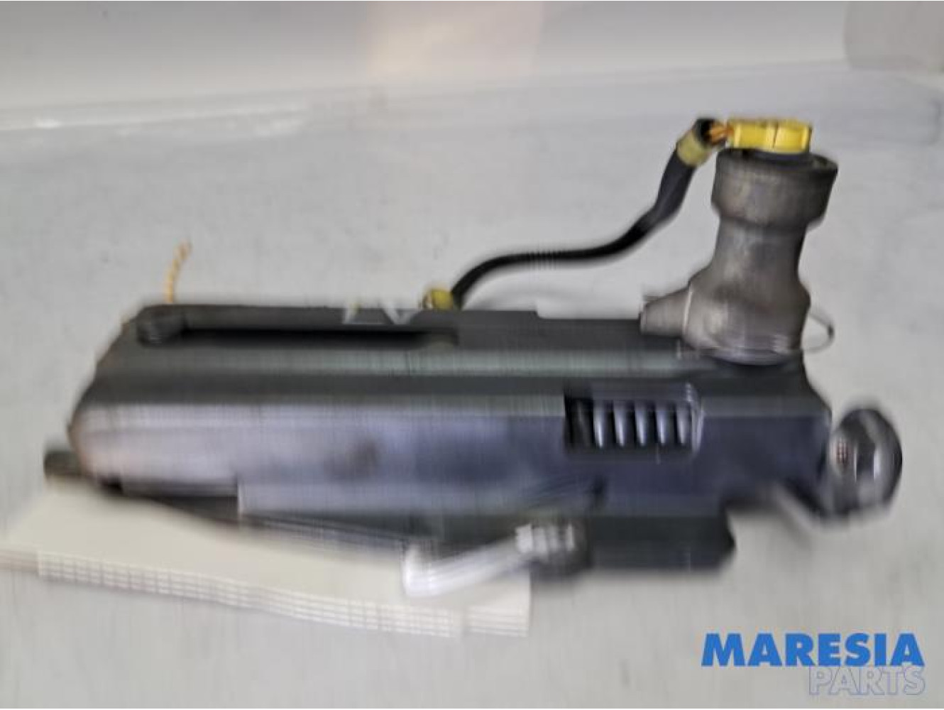 Citroen - C6 - Pedestrian airbag