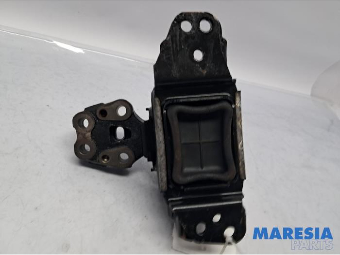 Citroen - C6 - Engine mount