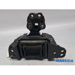 Citroen - C6 - Engine mount