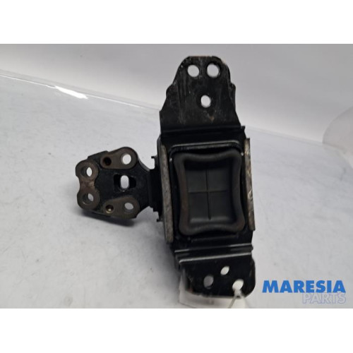 Citroen - C6 - Engine mount