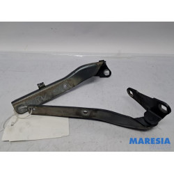 Citroen - C6 - Bonnet Hinge