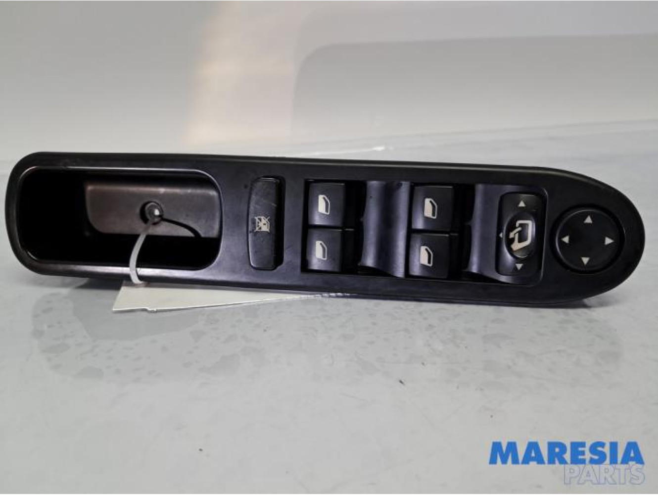 Peugeot - 307 - Multi-functional window switch