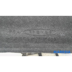 Peugeot - 208 - Hutablage