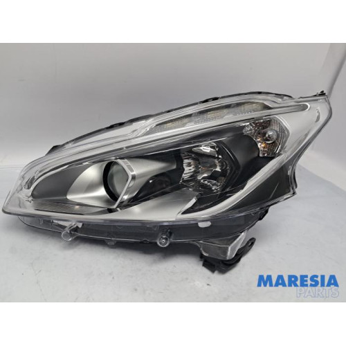Peugeot - 208 - Koplamp links