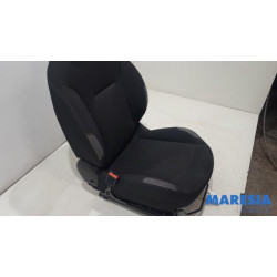 Peugeot - 208 - Seat, left