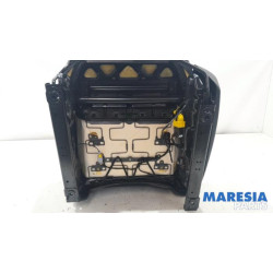 Peugeot - 208 - Seat, left