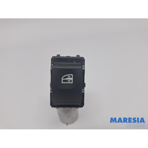 Renault - Megane - Commutateur vitre électrique