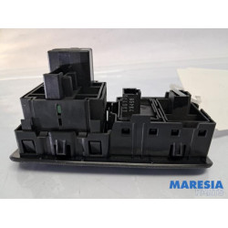 Renault - Megane - Schakelaar Koplamp Ihv