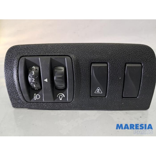 Renault - Megane - Schakelaar Koplamp Ihv