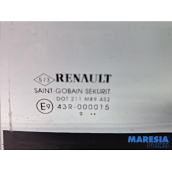 Renault - Megane - Rear quarter light, left right