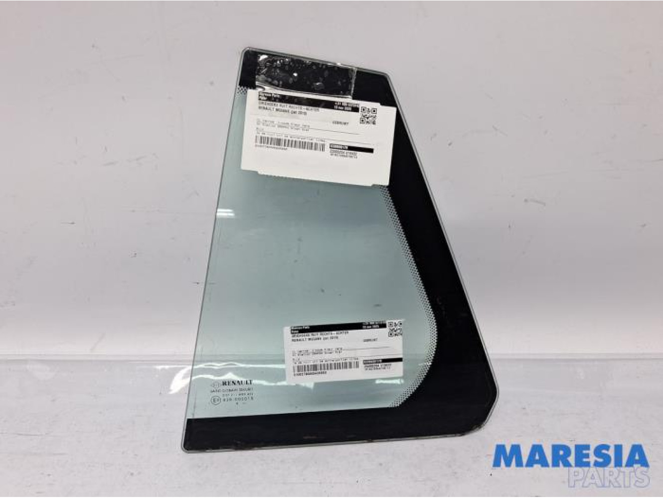 Renault - Megane - Rear quarter light, left right