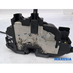 Renault - Megane - Deurslot Mechaniek 4Deurs links-voor