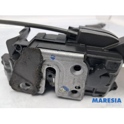 Renault - Megane - Rear door mechanism 4-door, right