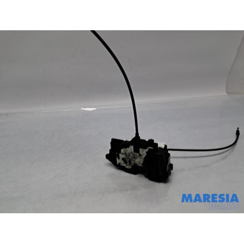 Renault - Megane - Rear door mechanism 4-door, right