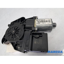 Renault - Megane - Door window motor
