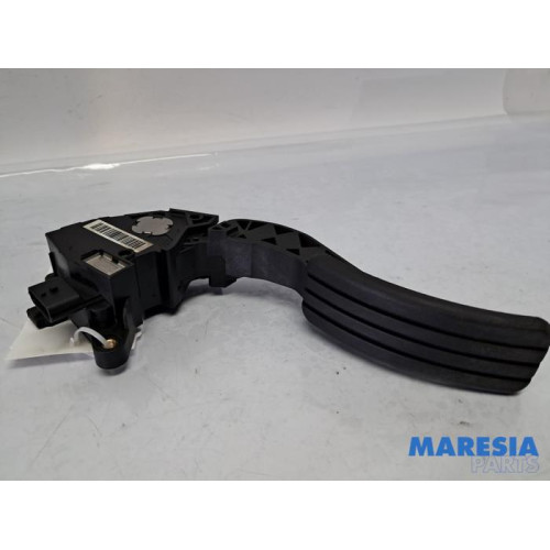 Renault - Megane - Accelerator pedal
