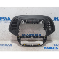 Renault - Captur - Dashboard decoration strip