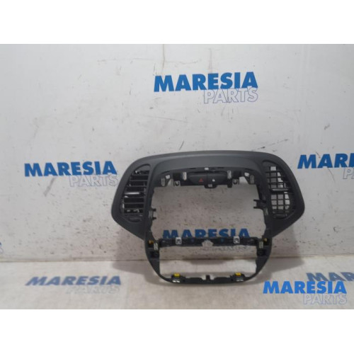 Renault - Captur - Dashboard decoration strip