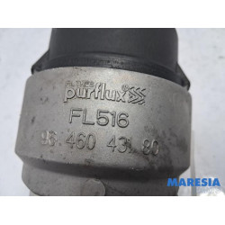 Peugeot - 206 PLUS - Oliefilterhouder