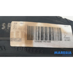 Peugeot - 308 - Krikset + reservewiel