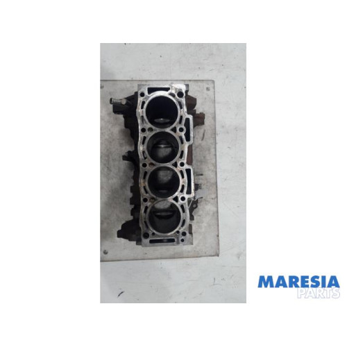 Opel - Vivaro - Engine crankcase