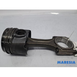 Opel - Vivaro - Connecting rod