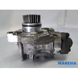 Opel - Vivaro - Brandstofpomp Mechanisch