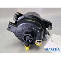 Opel - Vivaro - Brandstoffilterhuis