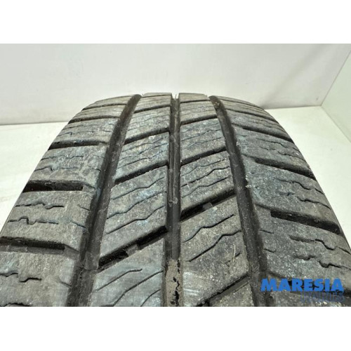 Renault - Trafic - Reifen