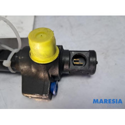 Opel - Vivaro - Einspritzdüse (Diesel)