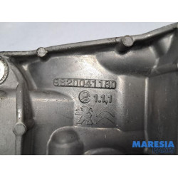 Opel - Vivaro - Alternator upper bracket